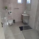 Gæstehus Friends House - Station - Self Check-in 3*