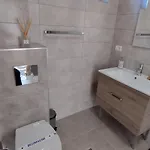 Friends House - Station - Self Check-in Gæstehus Braşov