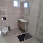 Friends House - Station - Self Check-in 3*