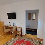 Gæstehus Friends House - Station - Self Check-in 3*
