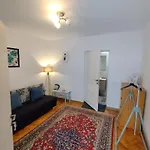 Gæstehus Friends House - Station - Self Check-in 3*