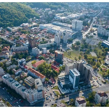 Friends House - Station - Self Check-in 3* Braşov