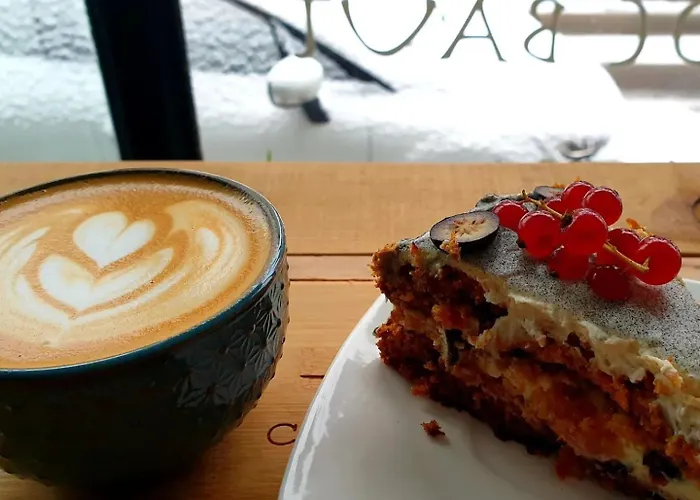 Guest house Friends House - Station - Self Check-in