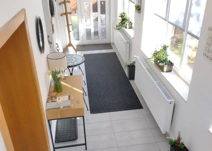 Friends House - Station - Self Check-in