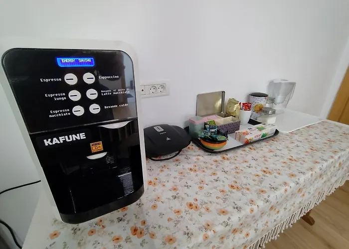 Friends House - Station - Self Check-in Guest house